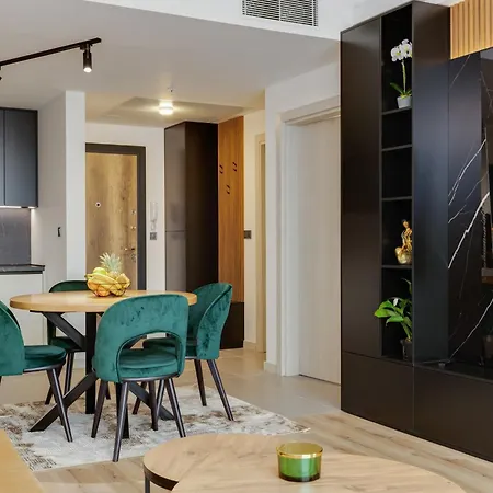 Apartment 29th Floor - Skyline Serenity & - Exclusive