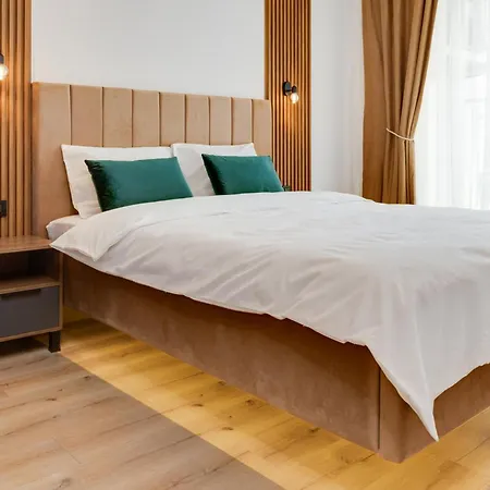 29th Floor - Skyline Serenity & - Exclusive Apartment